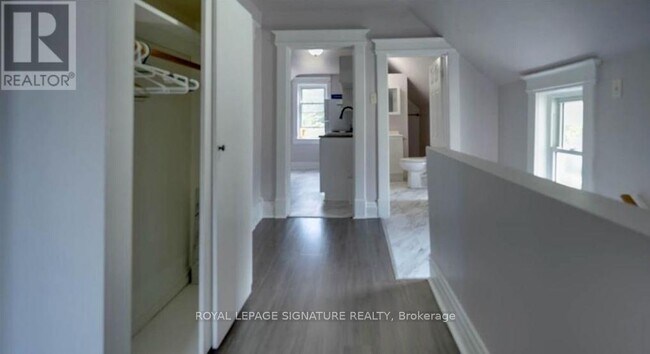 Photo du bâtiment - 853 Fraser St