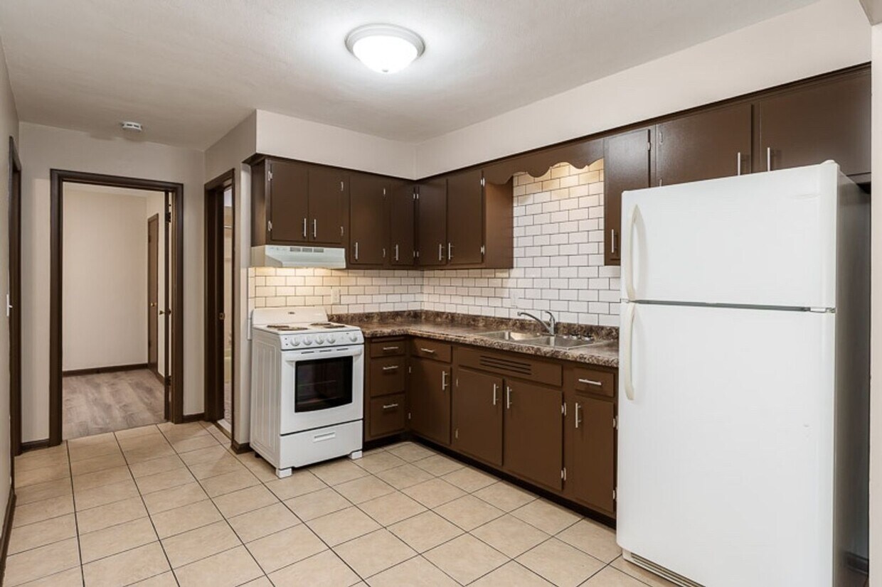 Primary Photo - 3220/3222 Darwood Drive