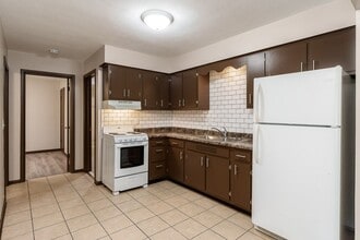 Building Photo - 3220-3222 Darwood Dr