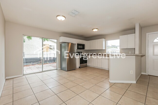 Foto del edificio - 3616 N 55th St