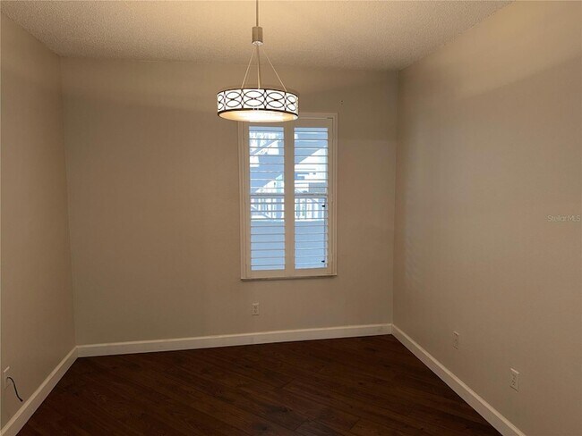 Foto del edificio - 550 Cranes Way