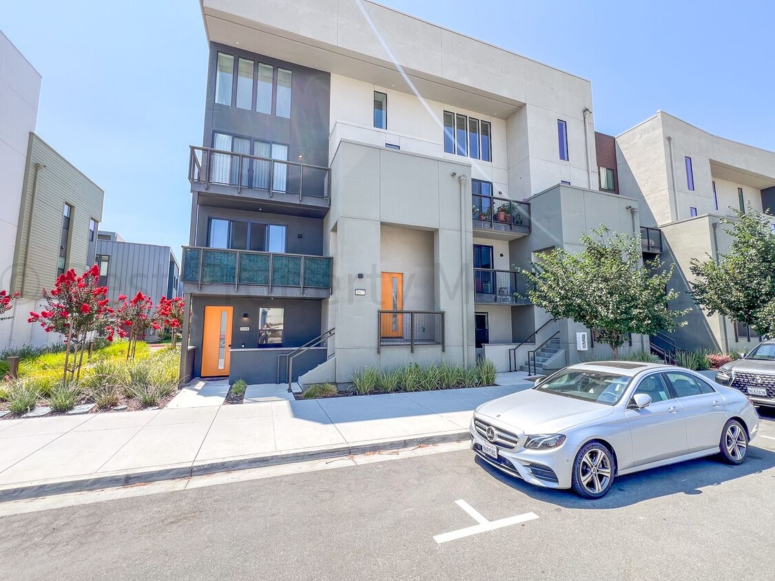 Primary Photo - Innovation Community Townhome