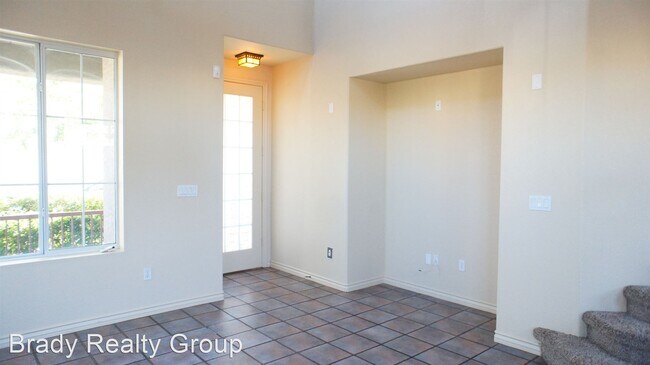 Building Photo - 3 br, 2.5 bath House - 5514 Andes Mountain...