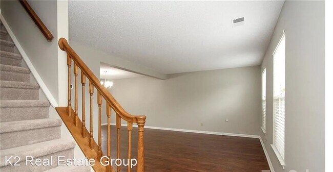 Building Photo - 3 br, 2.5 bath House - 9229 Oren Thompson Rd