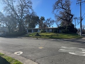 Building Photo - 2304 Washington Ave