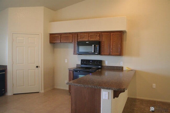 Building Photo - 3058 S Brand Lee Way