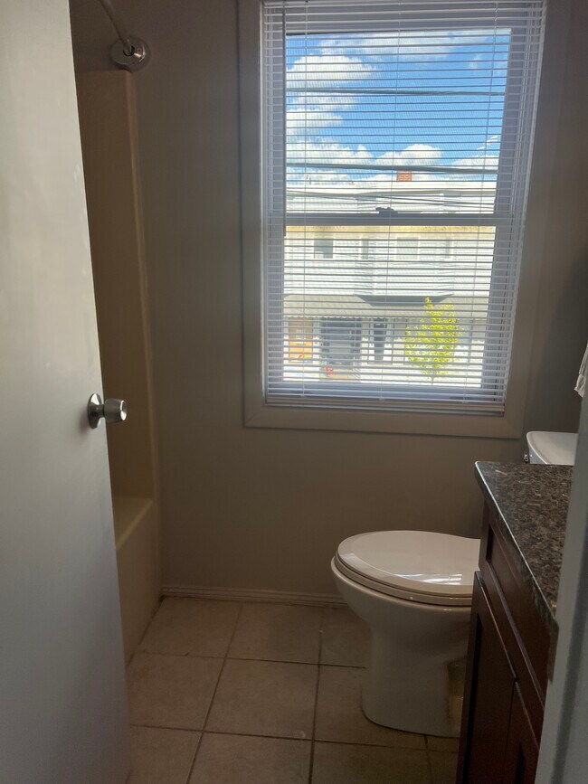 20 Main St Unit 1, Millbury, MA 01527 Apartments in Millbury, MA