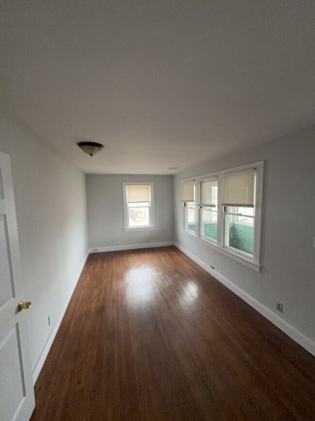 Foto del edificio - 960 W Delaware Ave