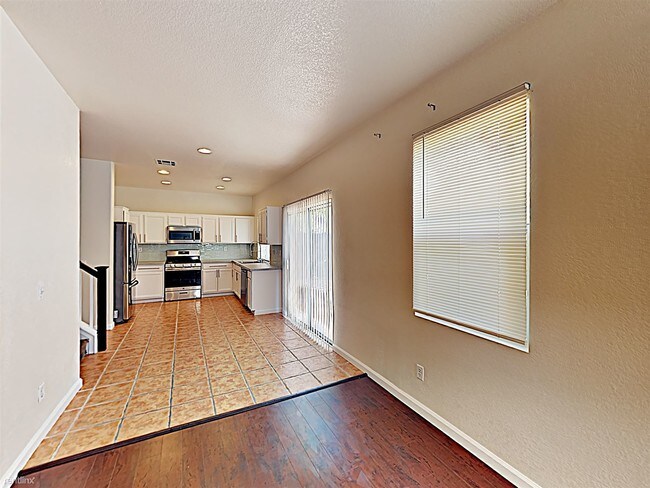 Building Photo - 4819 Ventana Way