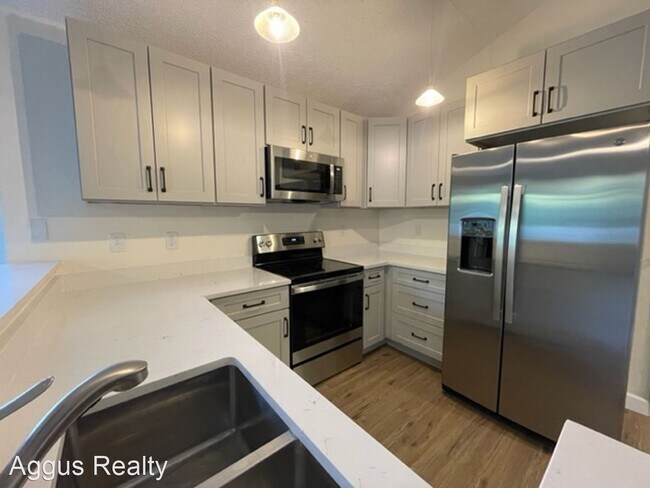 Building Photo - 5 br, 4 bath House - 6928 S Dover Way