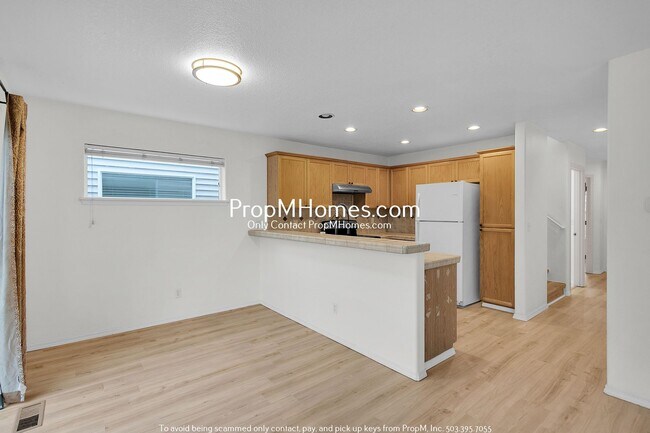 Foto del edificio - Stunning Bethany Village Charmer with Updates!