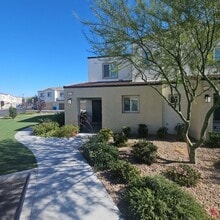 Building Photo - 3545 Golden Chariot Ave