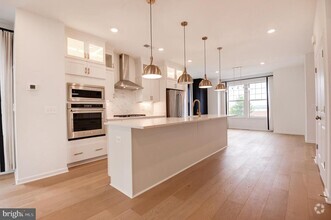 Building Photo - 841 Sawback Sq NE