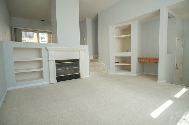 Foto del edificio - 3433 Ellery Cmn