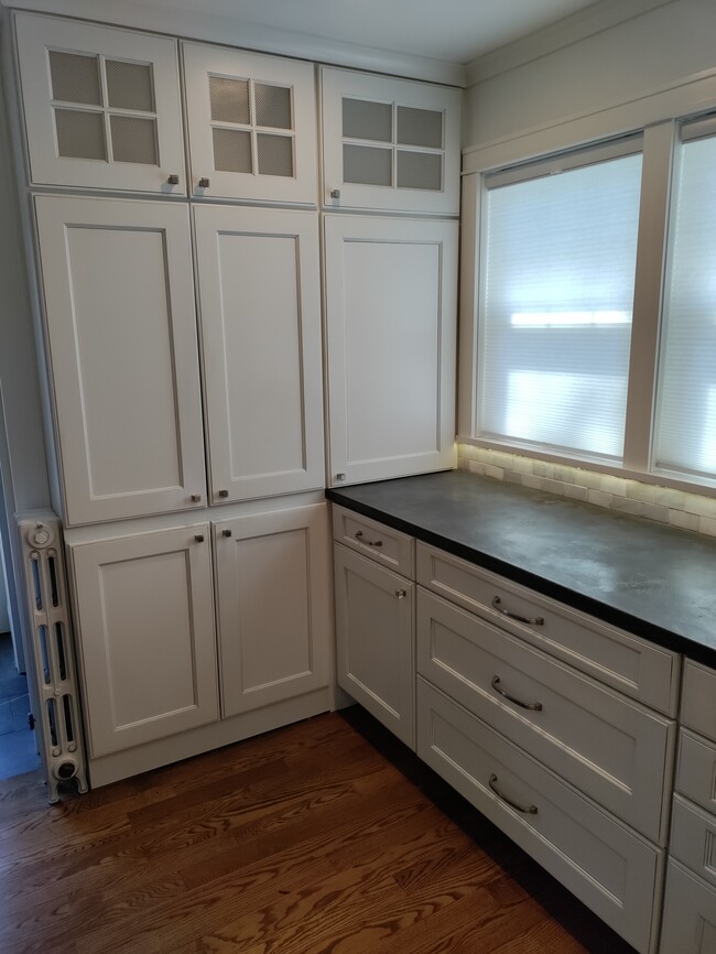 cocina - 403 W 1st St