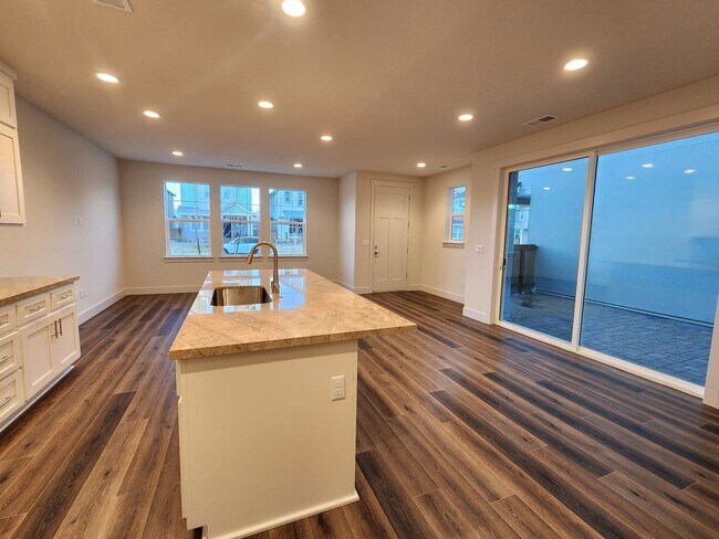 Foto del edificio - Brand New Home for Lease in Carson City