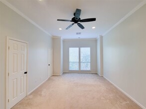 Building Photo - 3010 La Branch St