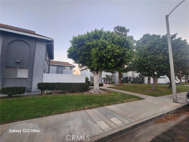 Building Photo - 9705 Bickley Dr