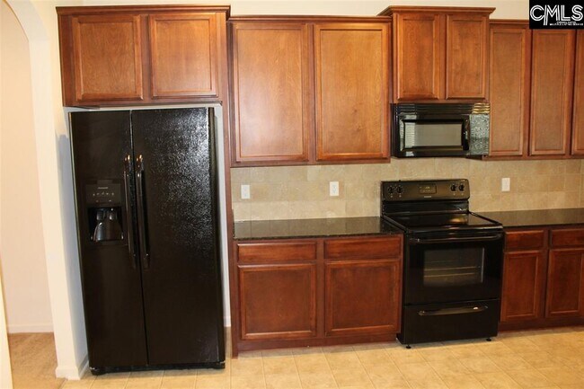 Building Photo - 351 Pinnacle Dr