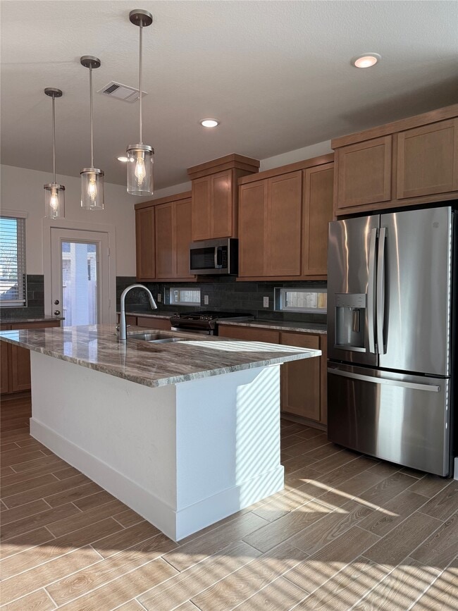 Building Photo - 1442 Shaded Rock Dr
