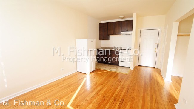 Building Photo - 2737-2741 N Spaulding Ave