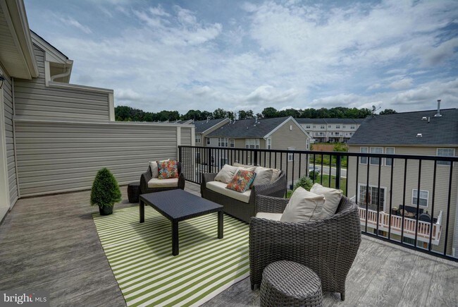 Building Photo - 8603 Stone Hill Ln