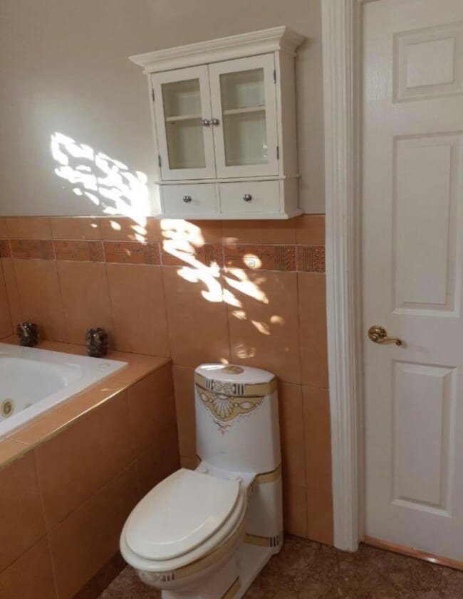 Building Photo - 5115 Canoga Ave