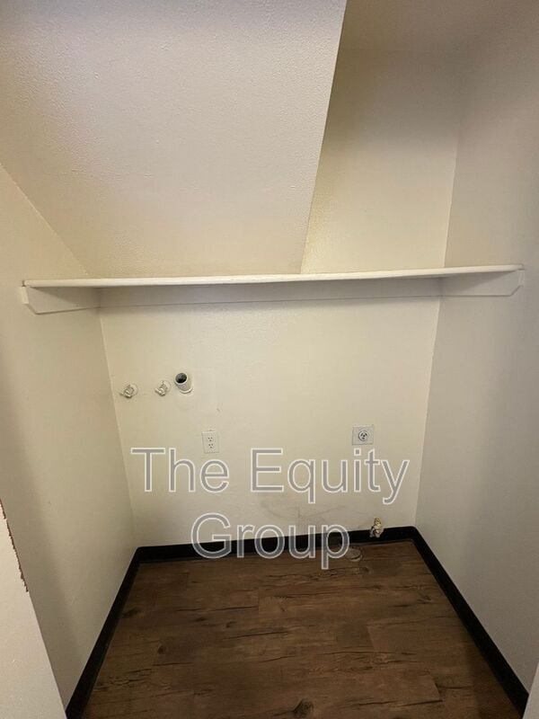 Building Photo - 4805 W Iris Ave