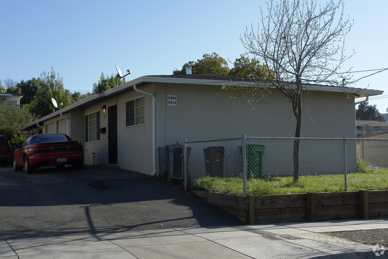 Building Photo - 15904 Marcella St
