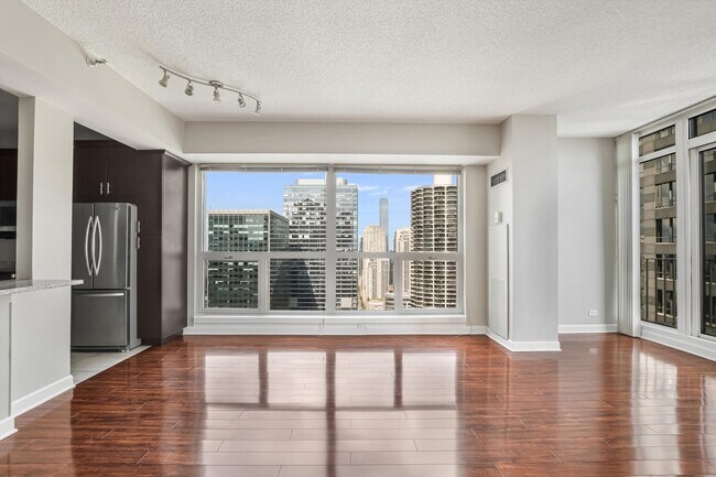 Building Photo - 200 N Dearborn St