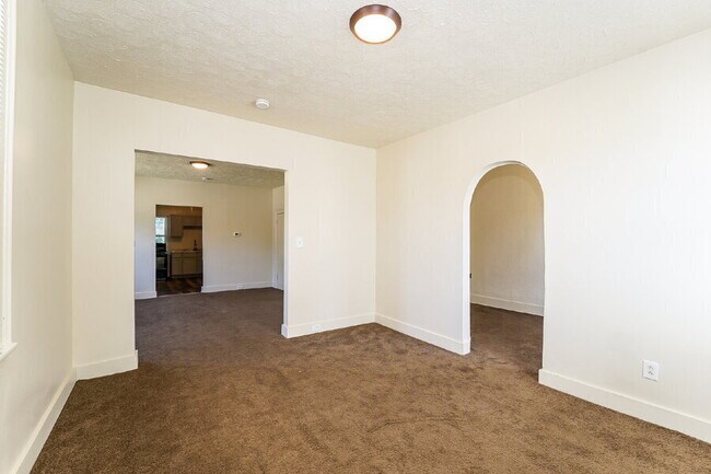 Foto del edificio - 3460 Erin Ave