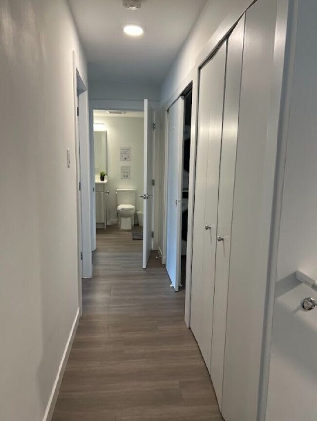 Photo du bâtiment - 4655 Main St