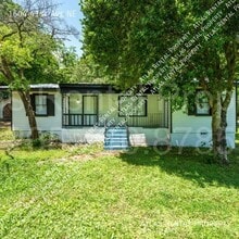 Building Photo - 1604 41st Ave NE