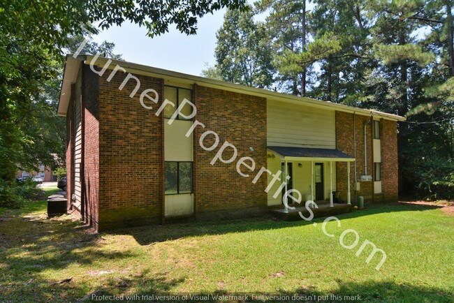 Building Photo - Neat 2 Bedroom Apartment in NE Columbia