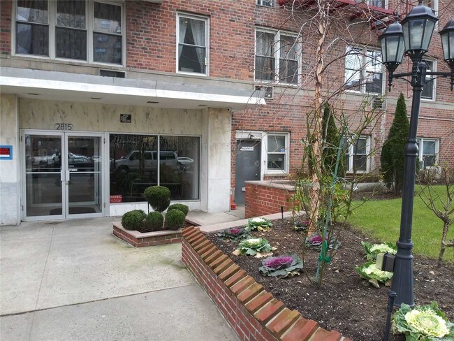 Building Photo - 2815 Ocean Pkwy