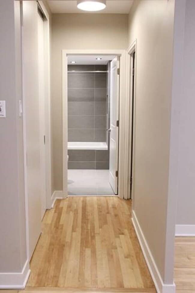 Photo du bâtiment - 3495 Rue de la Montagne