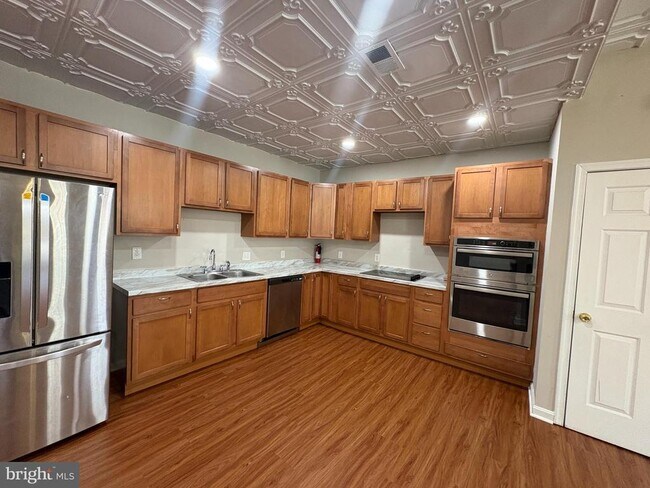 Foto del edificio - 222 N Liberty St