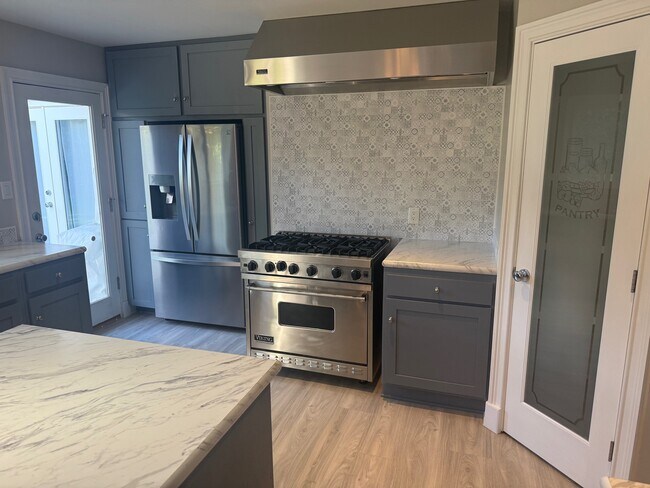 Foto del edificio - 4982 Lafayette St