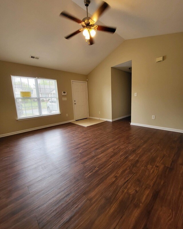 Building Photo - 2257 Blue Hampton Ln