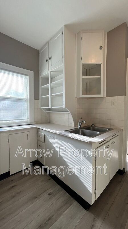 Building Photo - 4017 F St