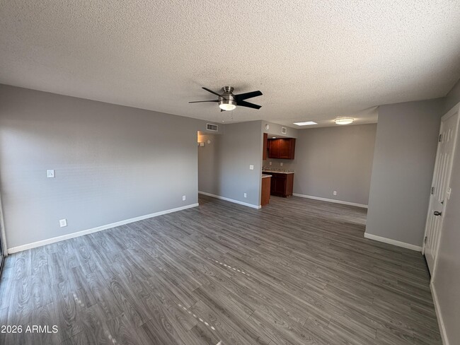 Foto del edificio - 6527 N 67th Ave