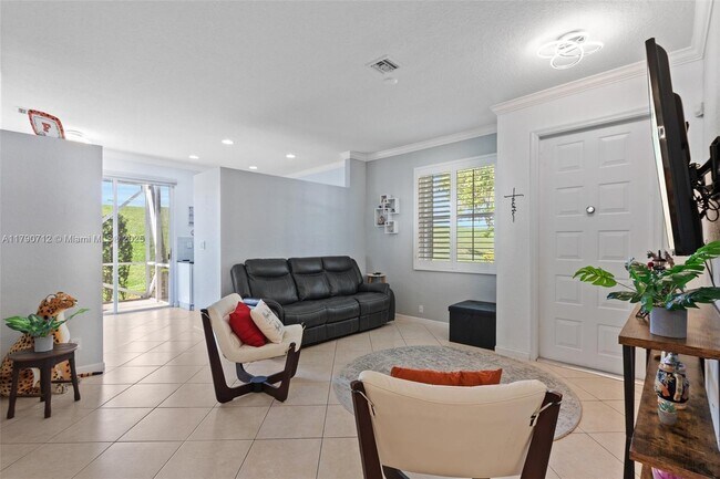 Foto del edificio - 11668 NW 47th Ct