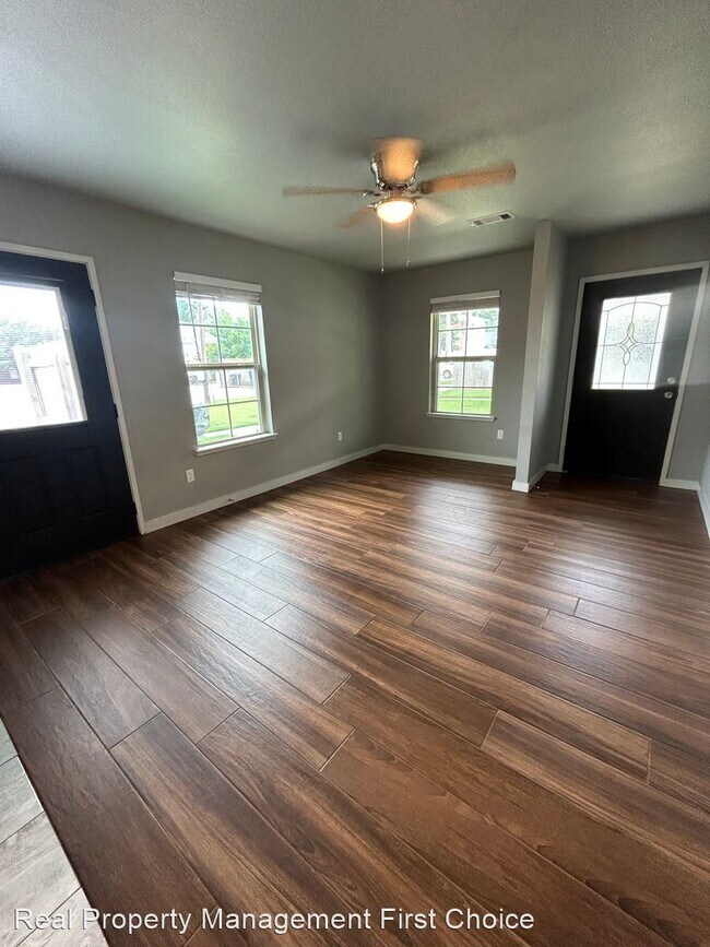 Foto del edificio - 2 br, 2 bath House - 411 S 18th St. Unit B