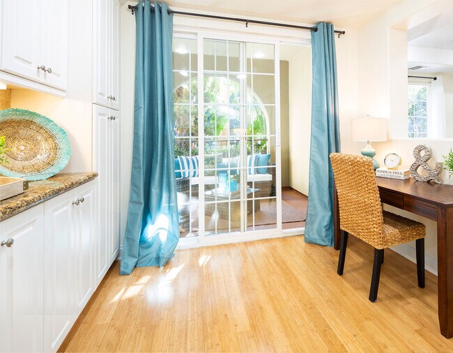 Foto del edificio - 12975 Agustin Pl