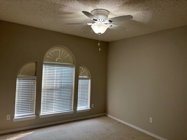 Foto del edificio - 6802 Anvil Dr