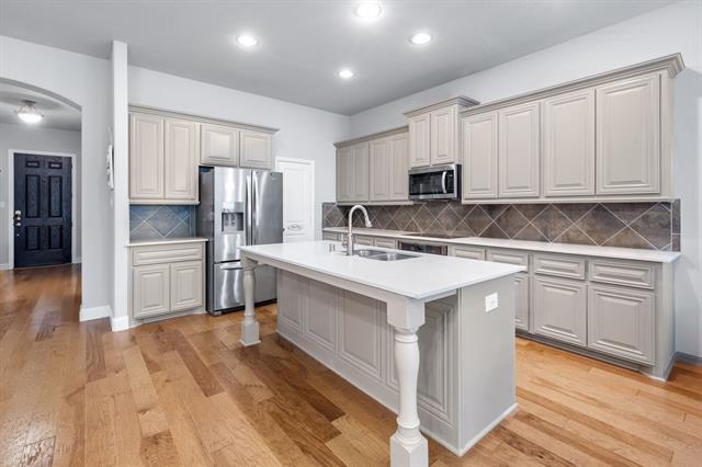 Foto del edificio - 16613 Dry Creek Blvd