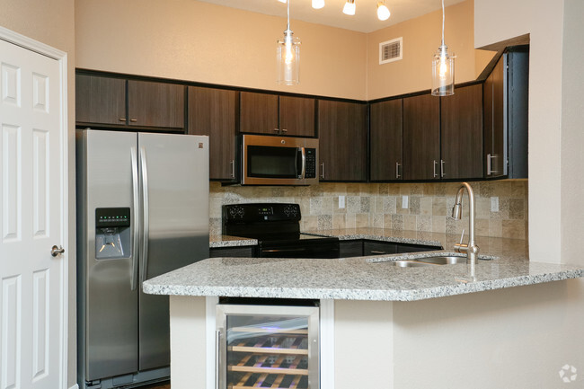 B2 - 2br - Kitchen - Plaza at the Medical Center