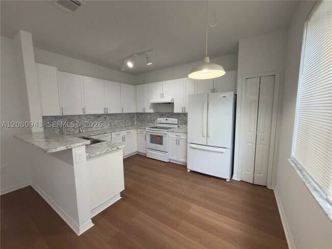 Foto del edificio - 7978 SW 166th Pl