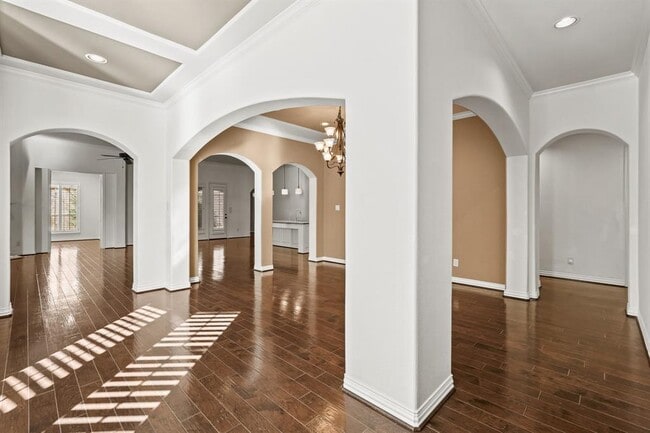 Building Photo - 14606 Tivoli Dr