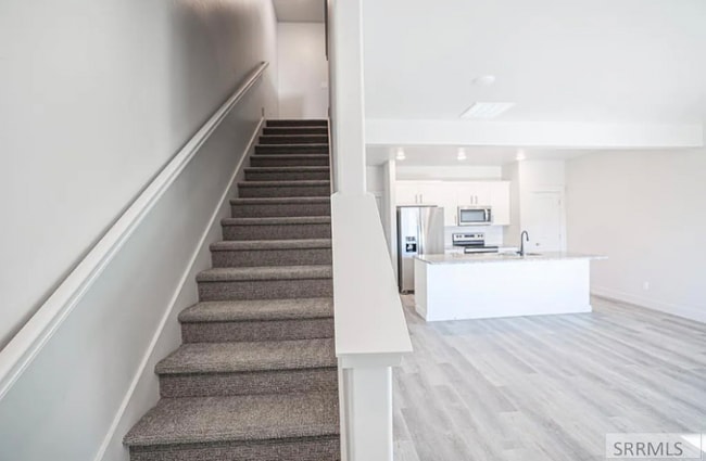 Building Photo - 651 S 2400 W